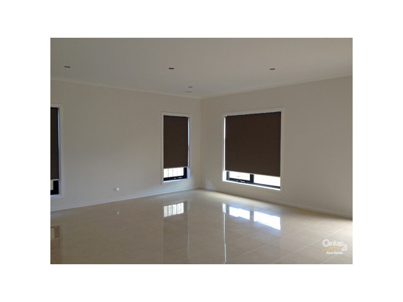 10 Georgetown Way, Officer VIC 3809