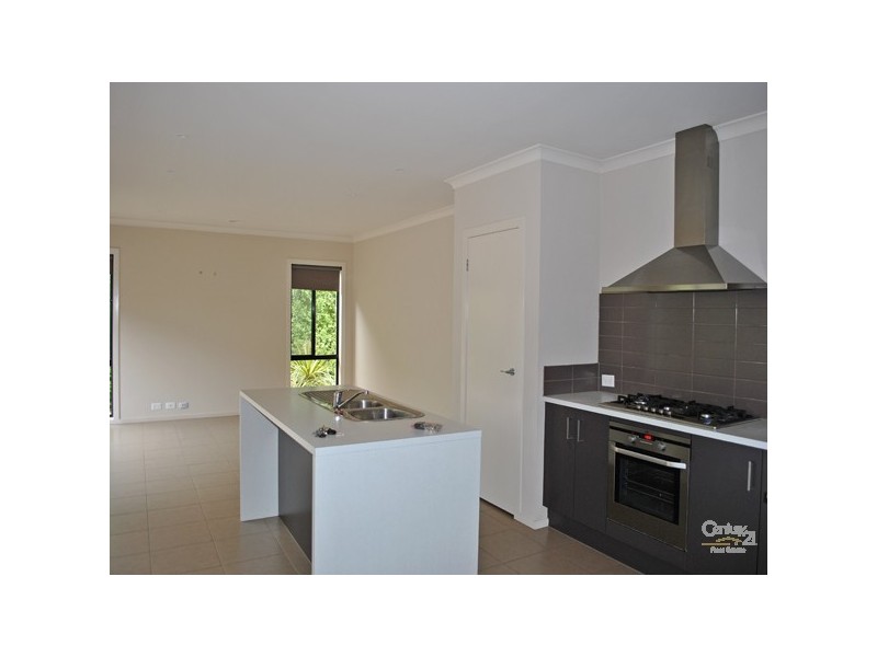 23  Premier Drive, Berwick VIC 3806