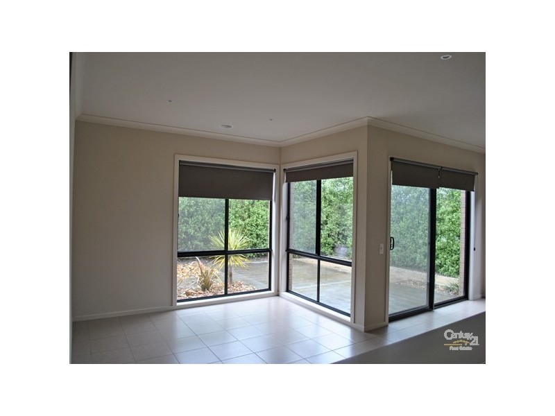 23  Premier Drive, Berwick VIC 3806