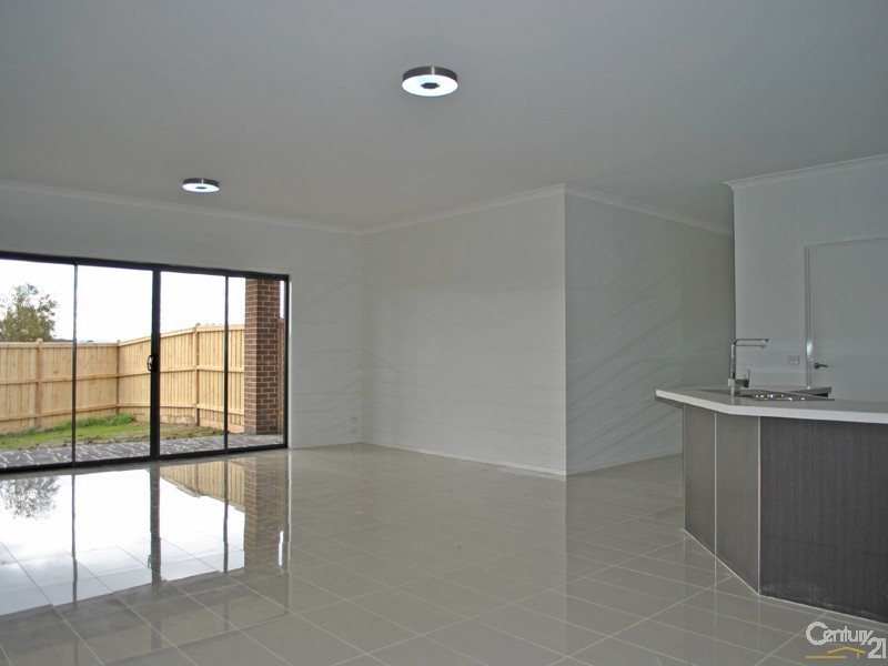 1126 Brockman Street, Cranbourne East VIC 3977