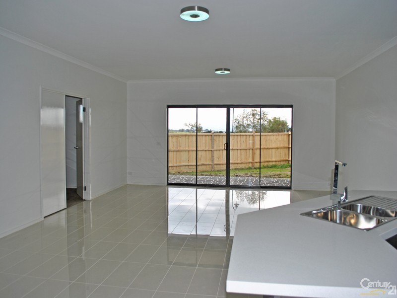 1126 Brockman Street, Cranbourne East VIC 3977