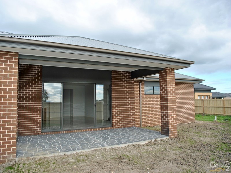 1126 Brockman Street, Cranbourne East VIC 3977