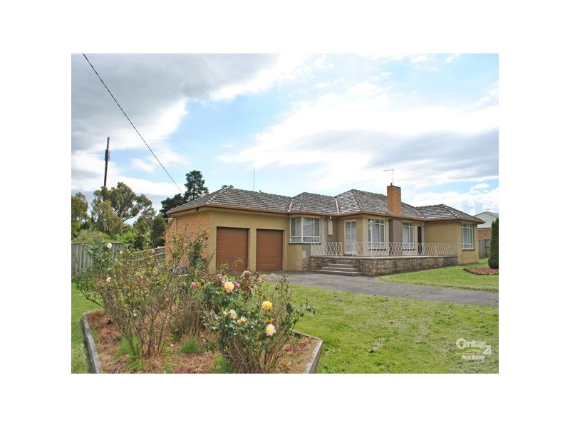 2 Crawley Road, Narre Warren North VIC 3804