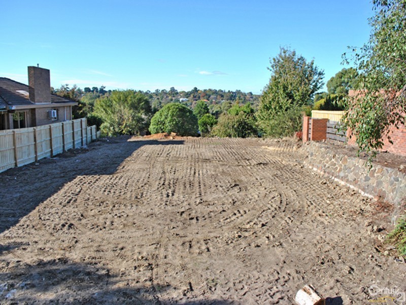 4 Outlook Drive, Berwick VIC 3806