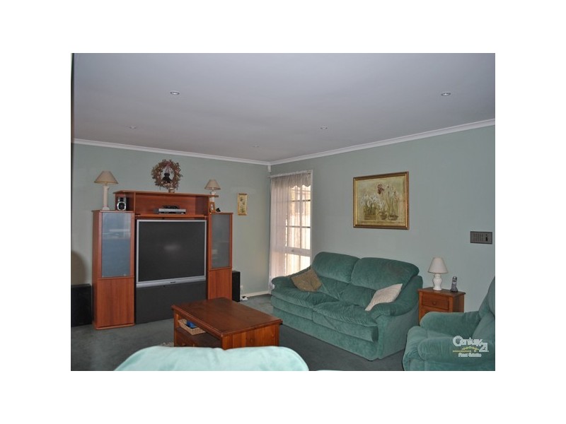 153 Mansfield Street, Berwick VIC 3806