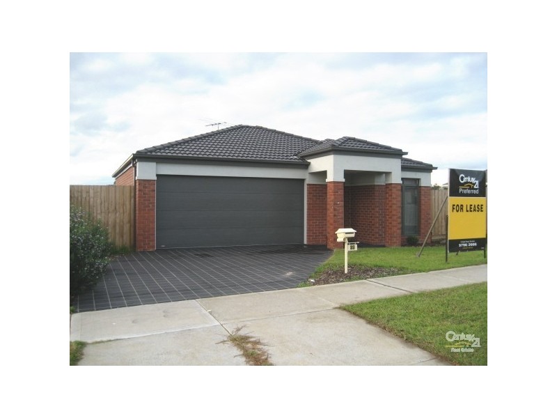68 Golf Links Road, Berwick VIC 3806