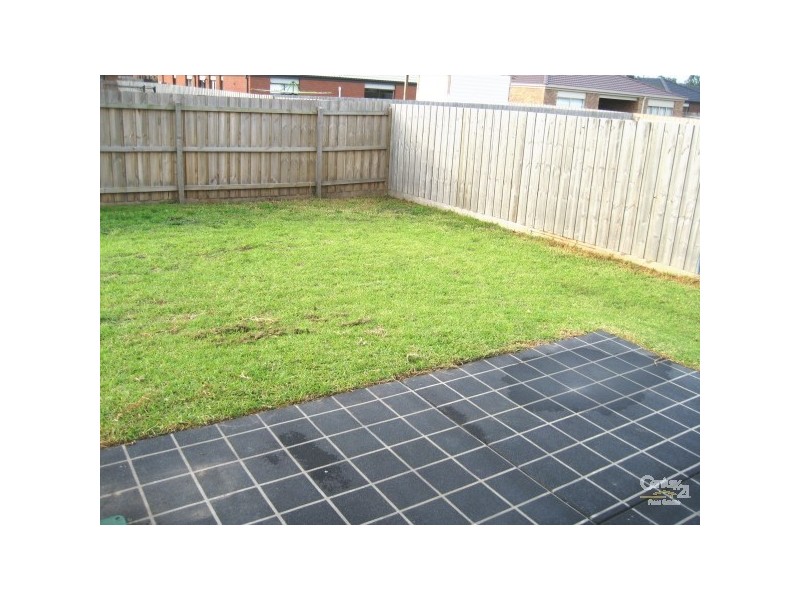 68 Golf Links Road, Berwick VIC 3806