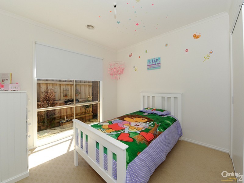 6 Postregna Way, Skye VIC 3977