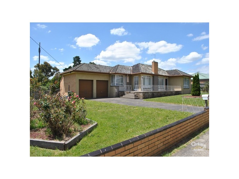 2 Crawley Road, Narre Warren North VIC 3804