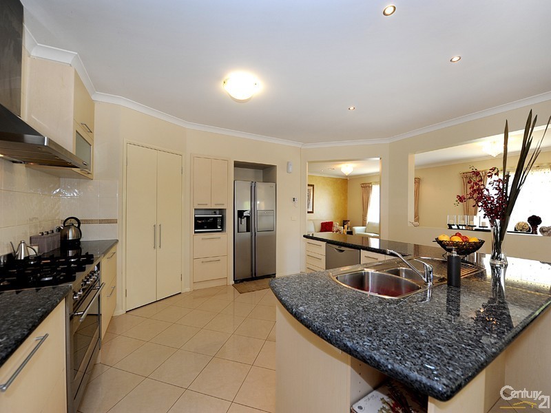 14 Charles Conder Place, Berwick VIC 3806