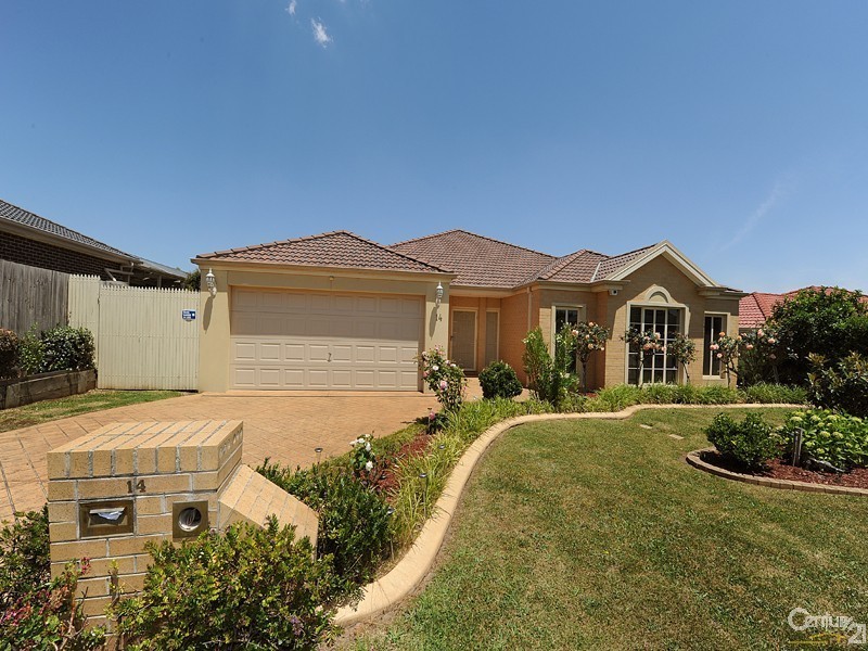 14 Charles Conder Place, Berwick VIC 3806