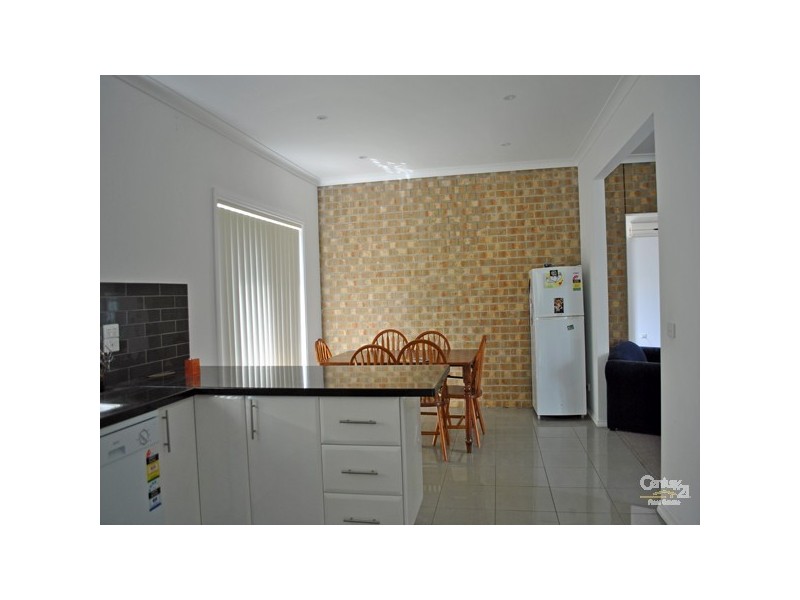 7 Amberley Drive, Pakenham VIC 3810