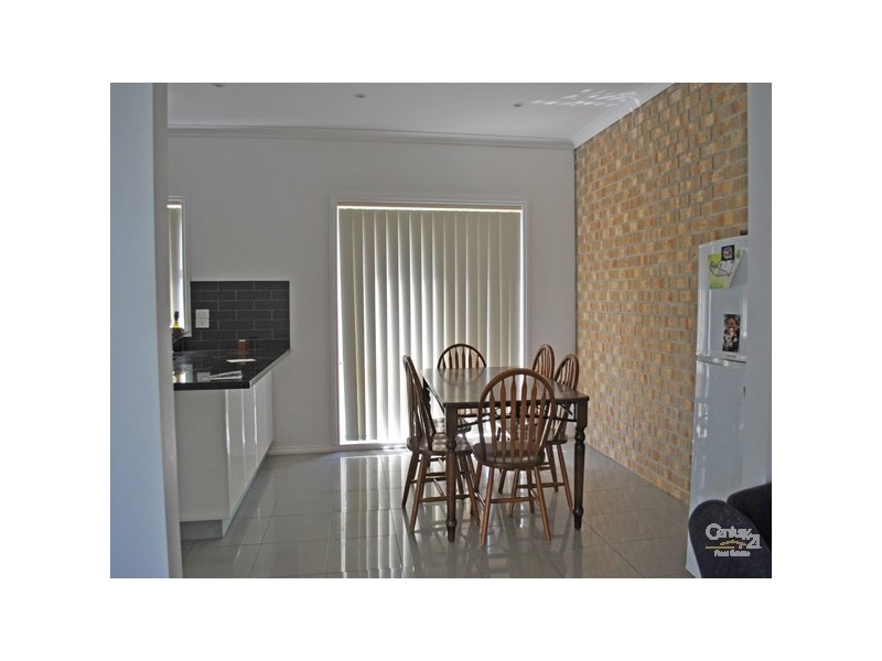 7 Amberley Drive, Pakenham VIC 3810