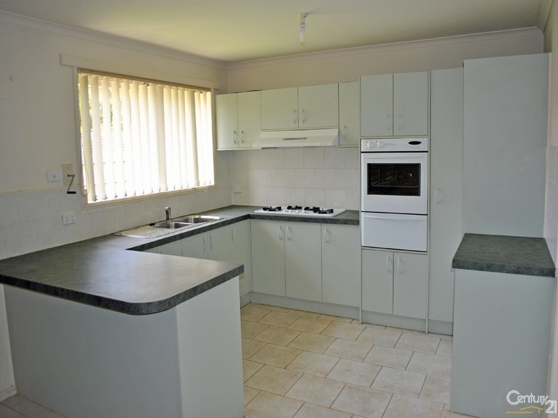 80 The Parkway, Hampton Park VIC 3976