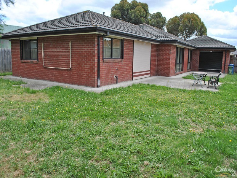 80 The Parkway, Hampton Park VIC 3976