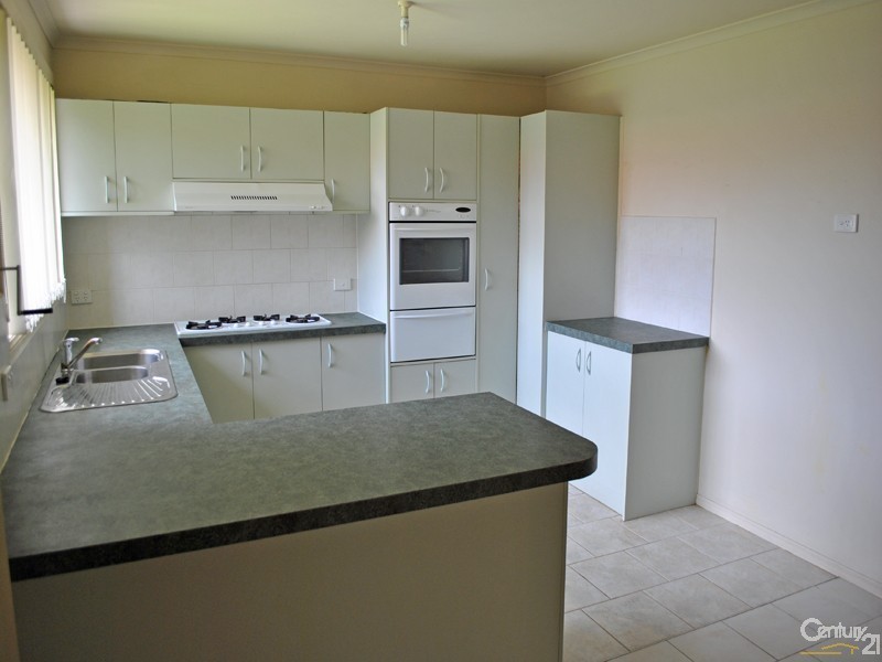80 The Parkway, Hampton Park VIC 3976