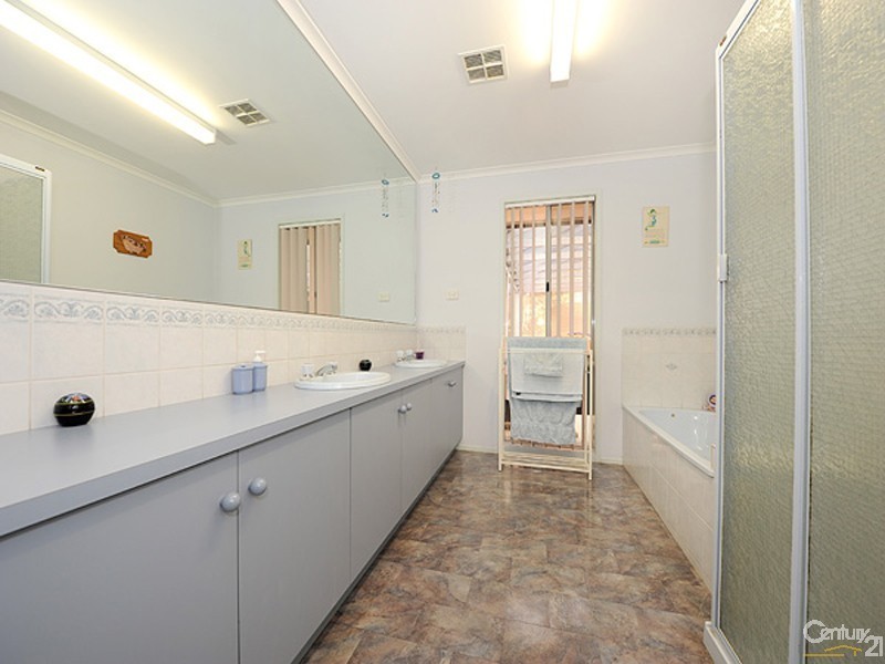 23 Denver Drive, Narre Warren VIC 3805