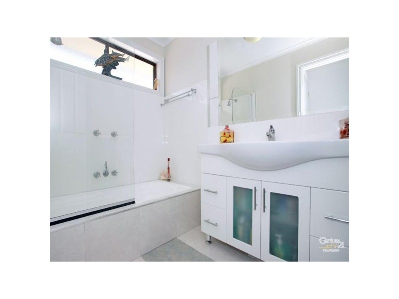 5 Rosalie Court, Pakenham VIC 3810