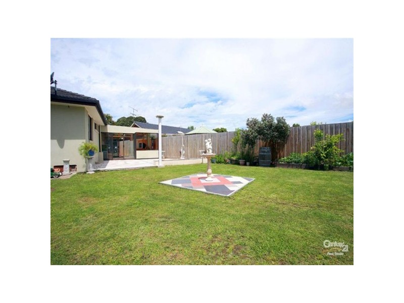 5 Rosalie Court, Pakenham VIC 3810