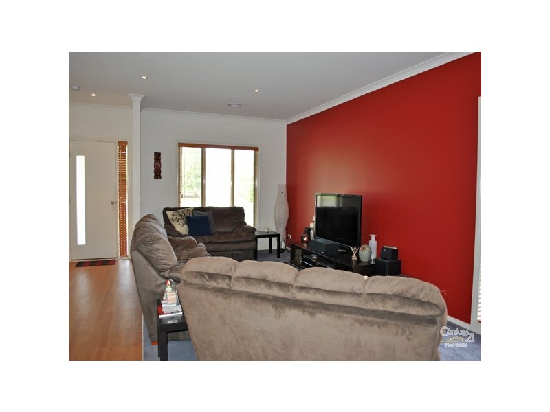 6 Flinders Park Drive, Officer VIC 3809