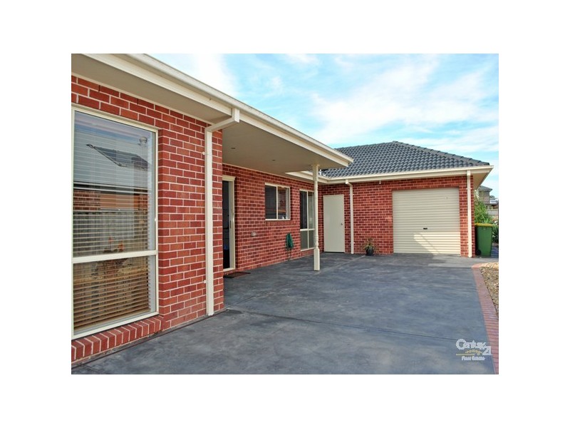 6 Flinders Park Drive, Officer VIC 3809