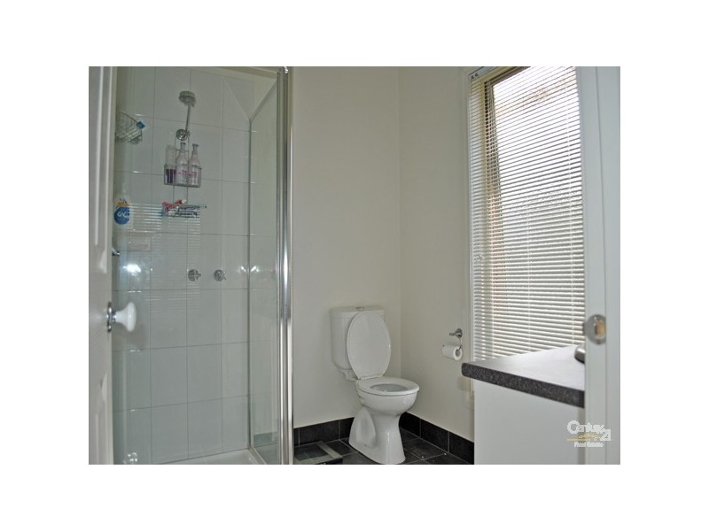 6 Flinders Park Drive, Officer VIC 3809