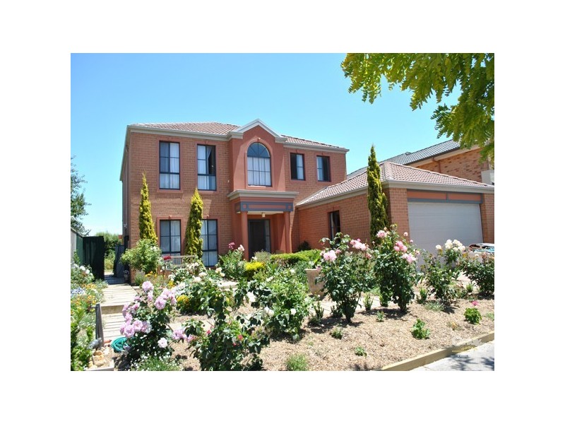 31 Chatswood Drive, Narre Warren South VIC 3805