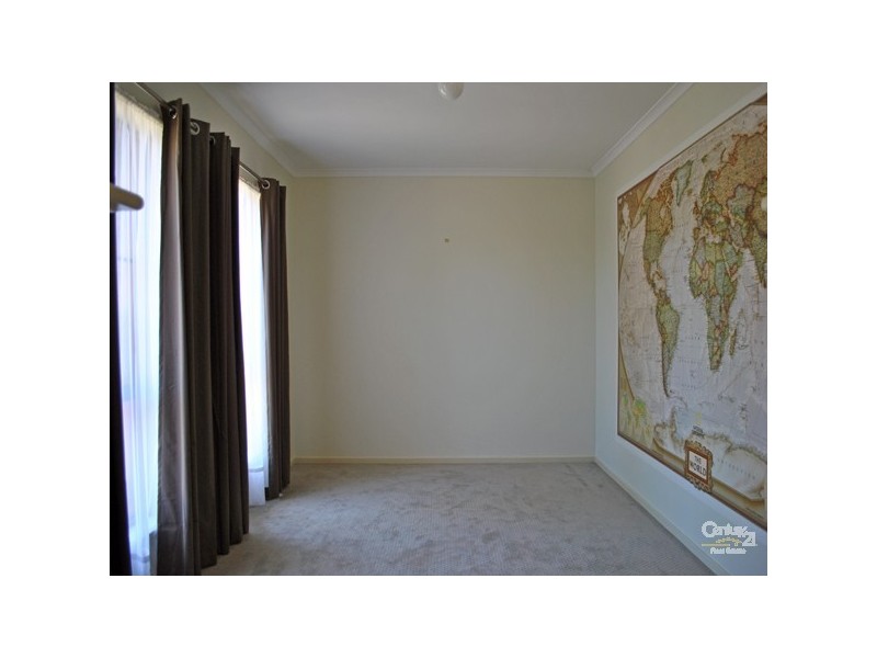 31 Chatswood Drive, Narre Warren South VIC 3805