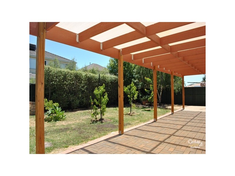 31 Chatswood Drive, Narre Warren South VIC 3805