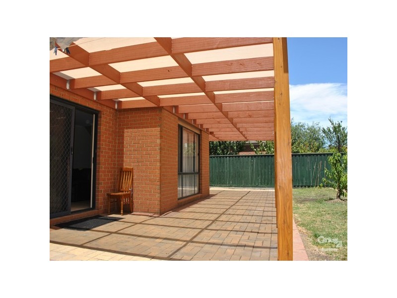 31 Chatswood Drive, Narre Warren South VIC 3805