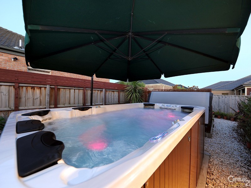 14  Ashby Drive, Berwick VIC 3806