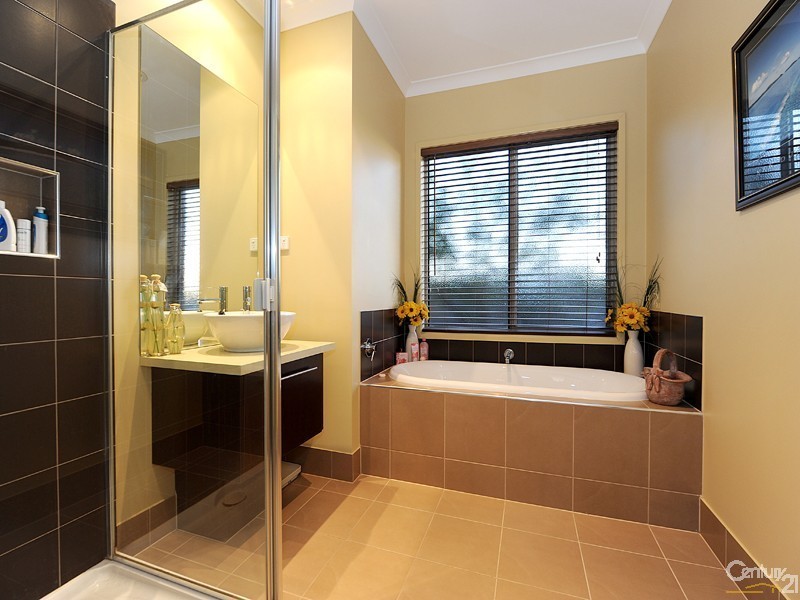 14  Ashby Drive, Berwick VIC 3806