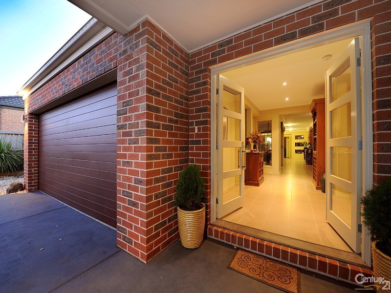 14  Ashby Drive, Berwick VIC 3806