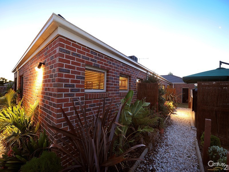 14  Ashby Drive, Berwick VIC 3806