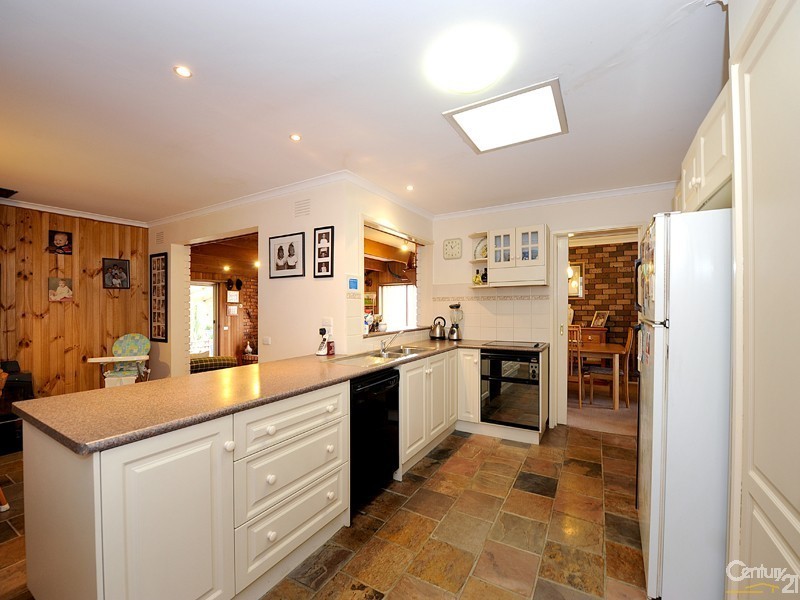 5 Crowley Avenue, Narre Warren VIC 3805