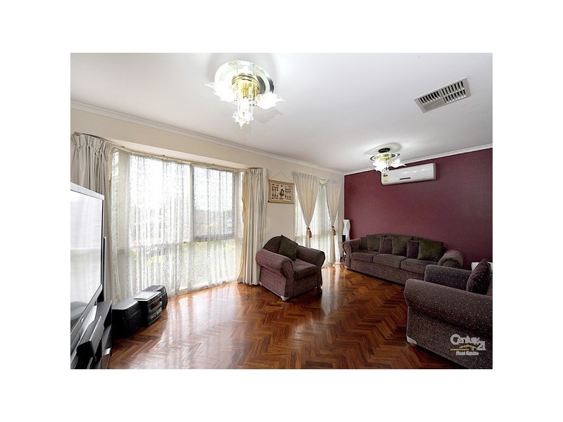 8 Mace Rise, Hallam VIC 3803