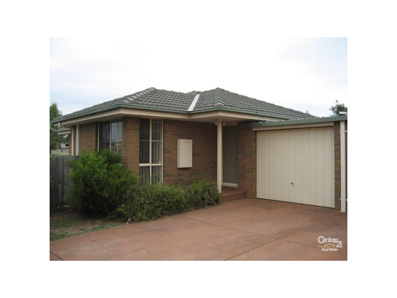 2/12 Madison Avenue, Narre Warren VIC 3805