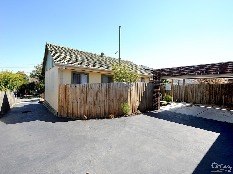 1/26 Almond Drive, Doveton VIC 3177