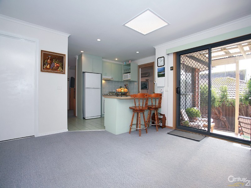 2 Adelong Court, Berwick VIC 3806