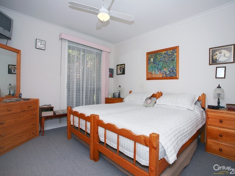 2 Adelong Court, Berwick VIC 3806