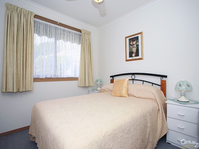 2 Adelong Court, Berwick VIC 3806
