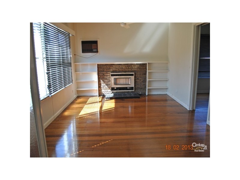 4 Barton Street, Dandenong North VIC 3175