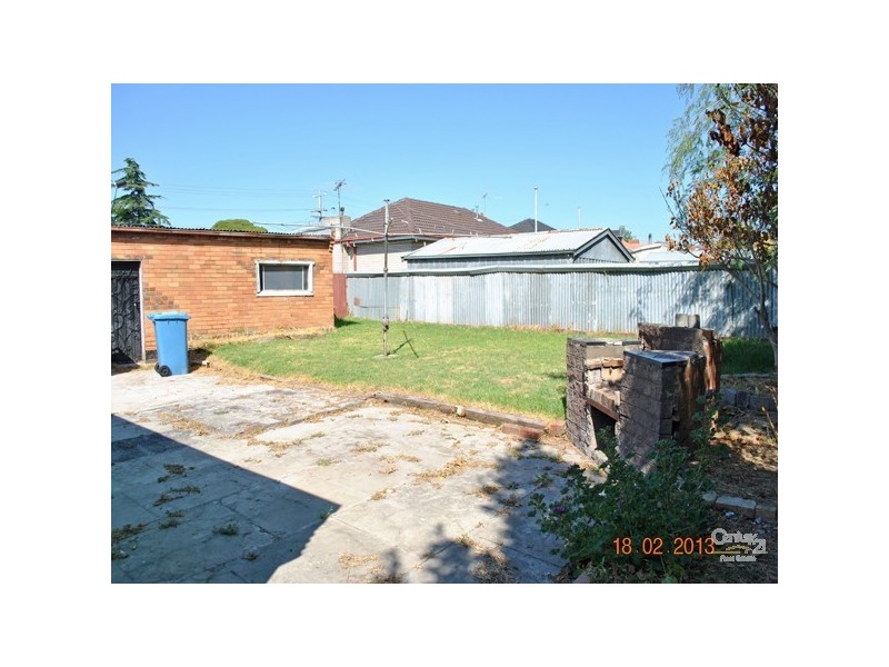 4 Barton Street, Dandenong North VIC 3175