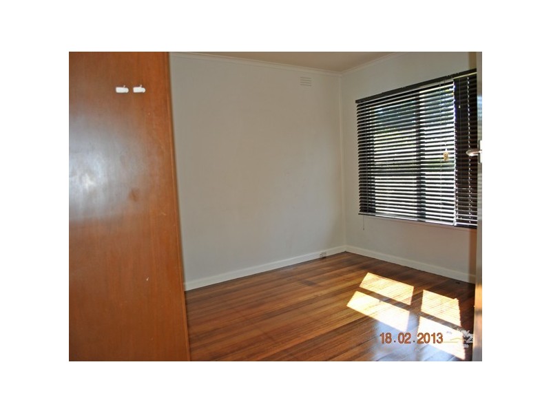 4 Barton Street, Dandenong North VIC 3175