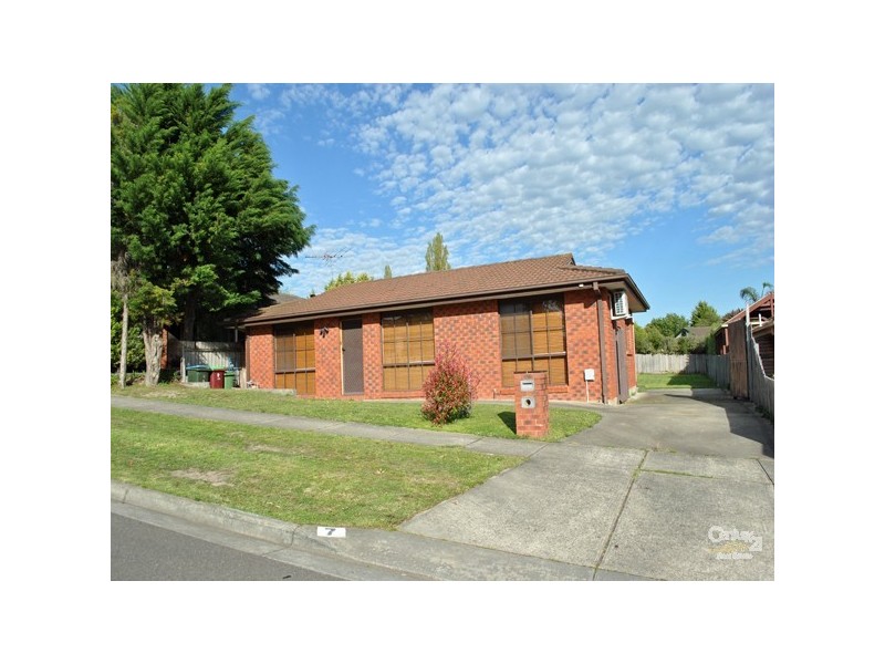 7 Amber Crescent, Narre Warren VIC 3805