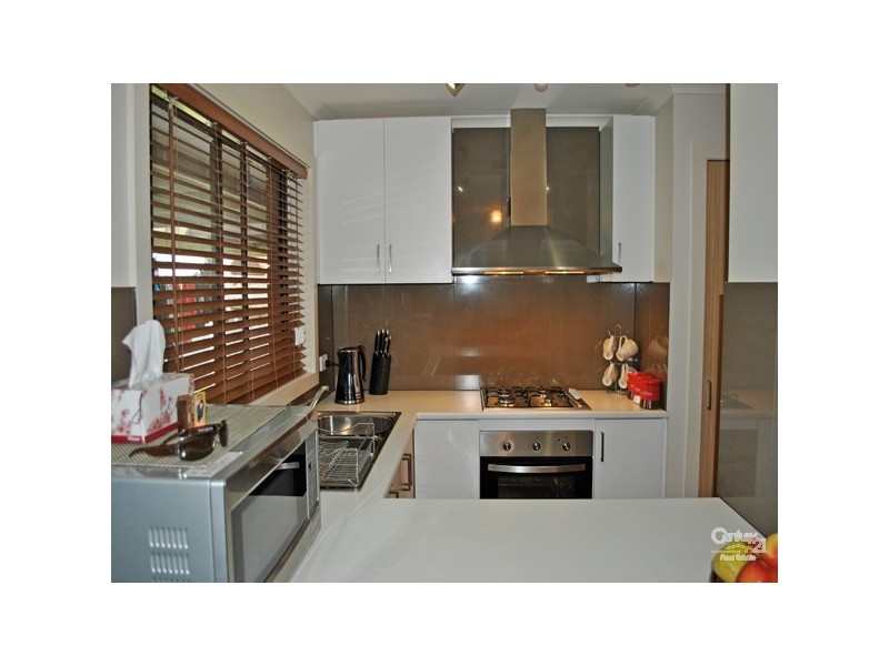 7 Amber Crescent, Narre Warren VIC 3805