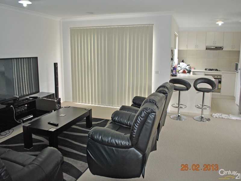 12 Tiarne Crescent, Hampton Park VIC 3976