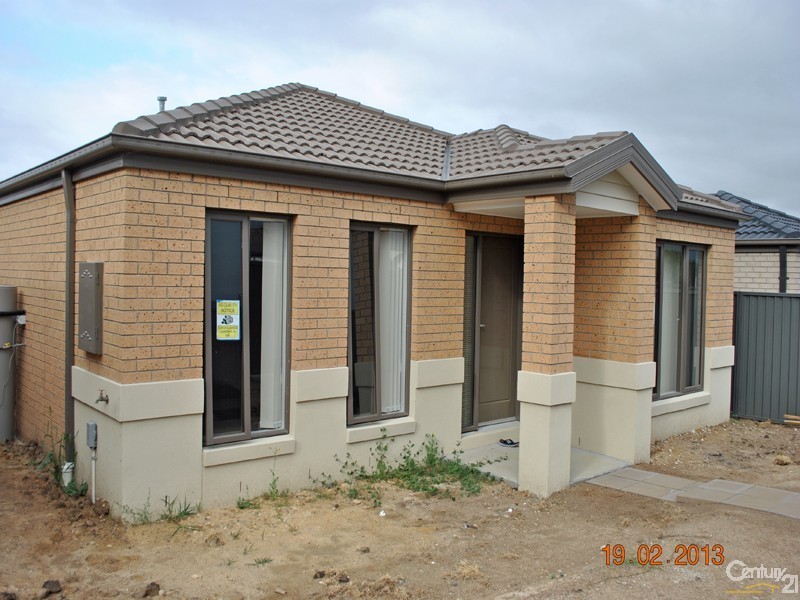 14 Tiarne Crescent, Hampton Park VIC 3976