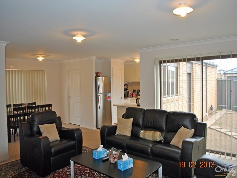 14 Tiarne Crescent, Hampton Park VIC 3976