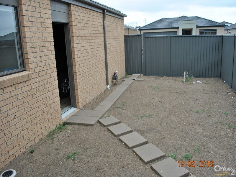 14 Tiarne Crescent, Hampton Park VIC 3976